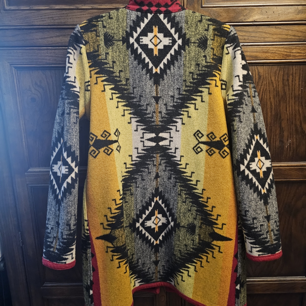 Women's Multicolor Patterned Coat - Picture 12 of 12